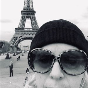 Meet your Posher, Cheri